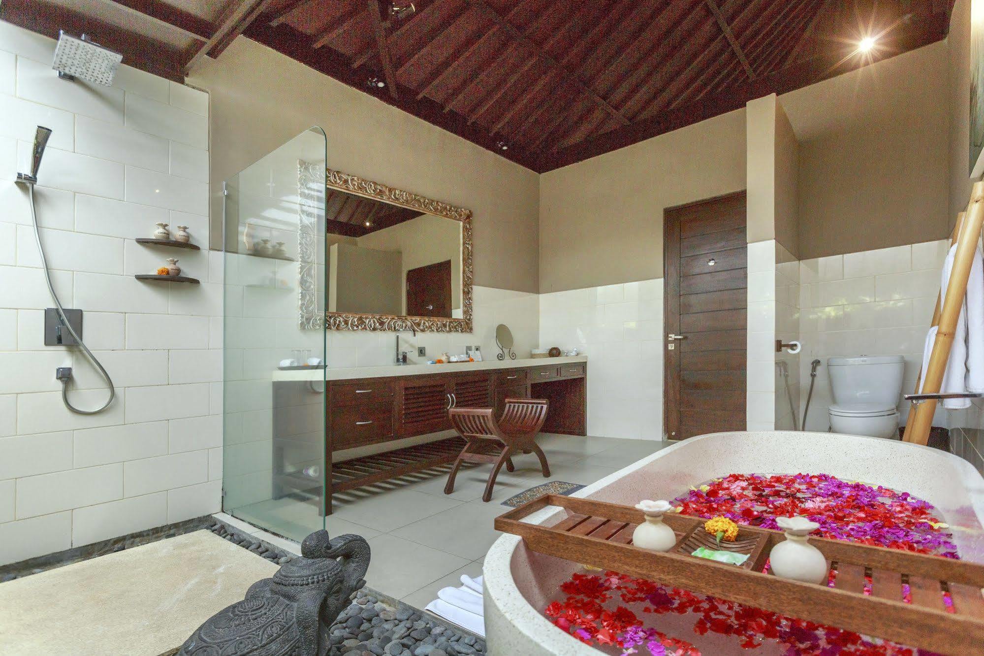 Solo Villas & Retreat Ubud Buitenkant foto